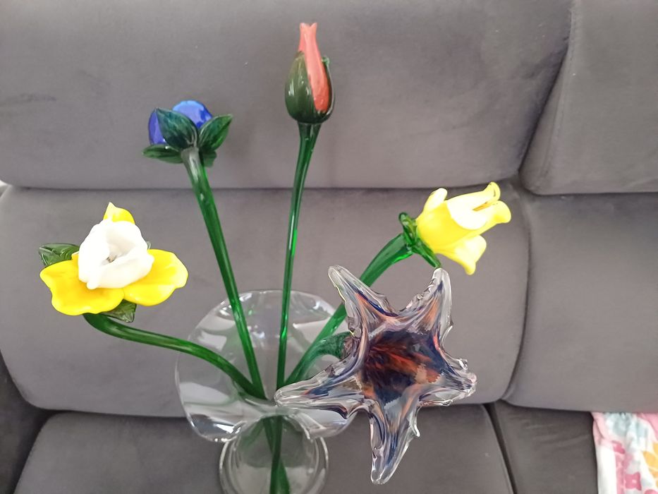 Цветы из цветного стекла винтаж Западная Европа