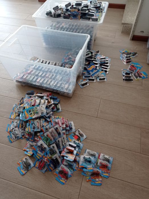 Carrinhos hot wheels