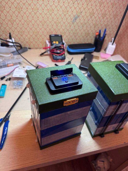 Акумулятор LiFePo4 EVE 12,8V 50Ah - збірка 4S 12,8V ємність 640Wh, USB-C PD, індикація напруги, EVE LF50K 50Аh