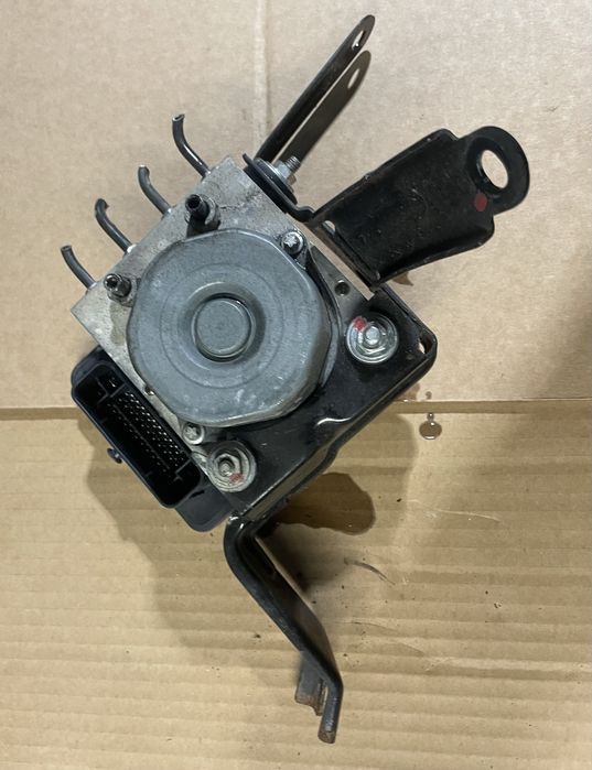 Suzuki sx4 s-cross pompa abs sterownik abs sprawna 1.6 b