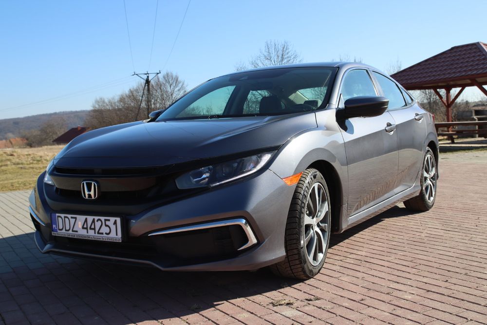 Honda Civic X 2021 rok mały przebieg super stan
