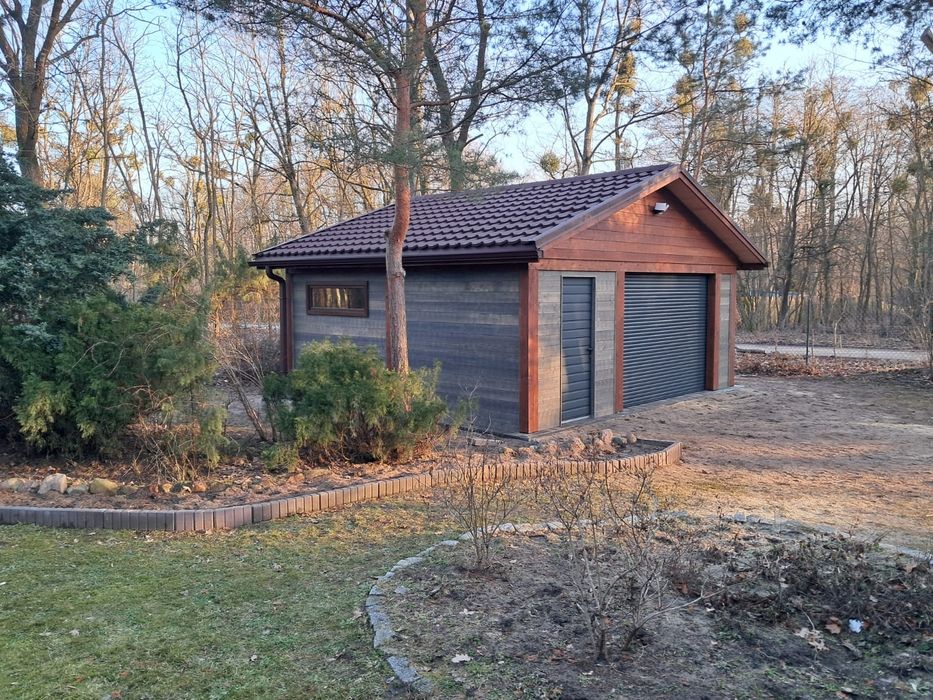 Tarasy drewniane z kantowki BSH, żaluzje aluminiowe