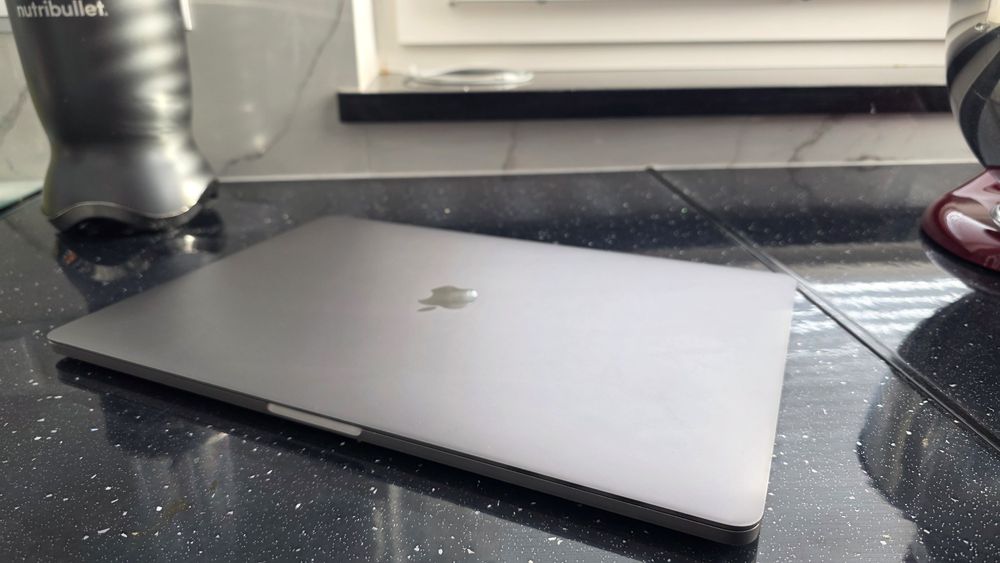 Macbook  Pro 15.3` I7 / 32gb / 1Tb