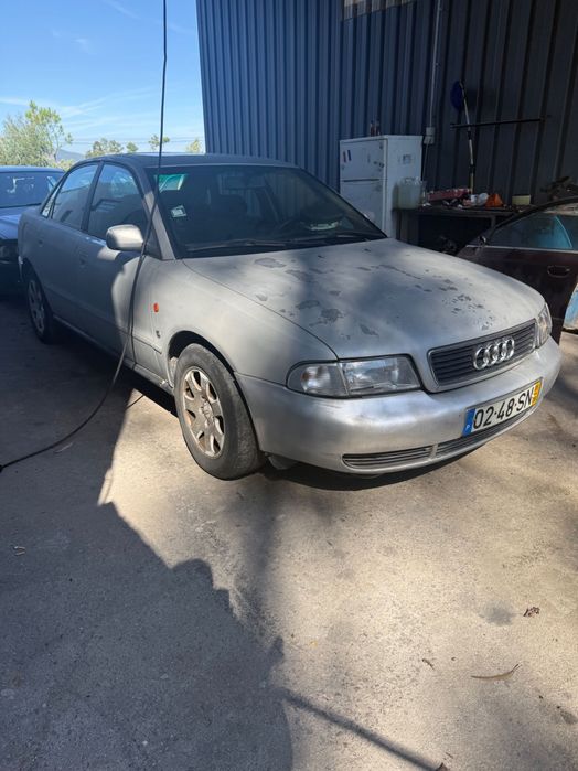 Audi A4 de 95 a precisar pintura