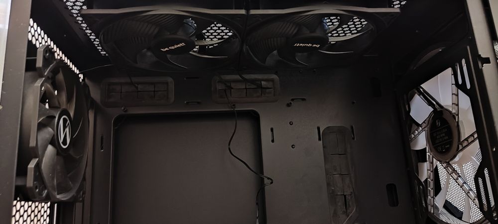 Продам корпус Lian li Lancool 215 (Black)