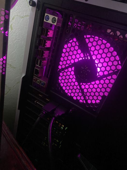 Мощный ПК: Intel Xeon (12 ядер/24 потока) / 32 GB RAM / GTX 1080 Ti 11GB