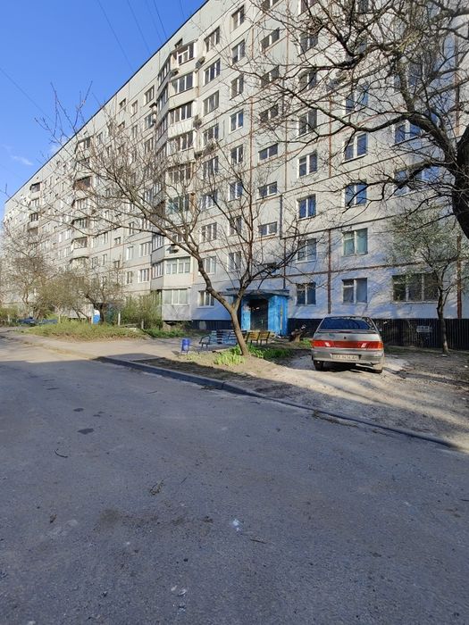 Продам 3 комнатная квартира Салтовка метро Студенческая Экв. 37000