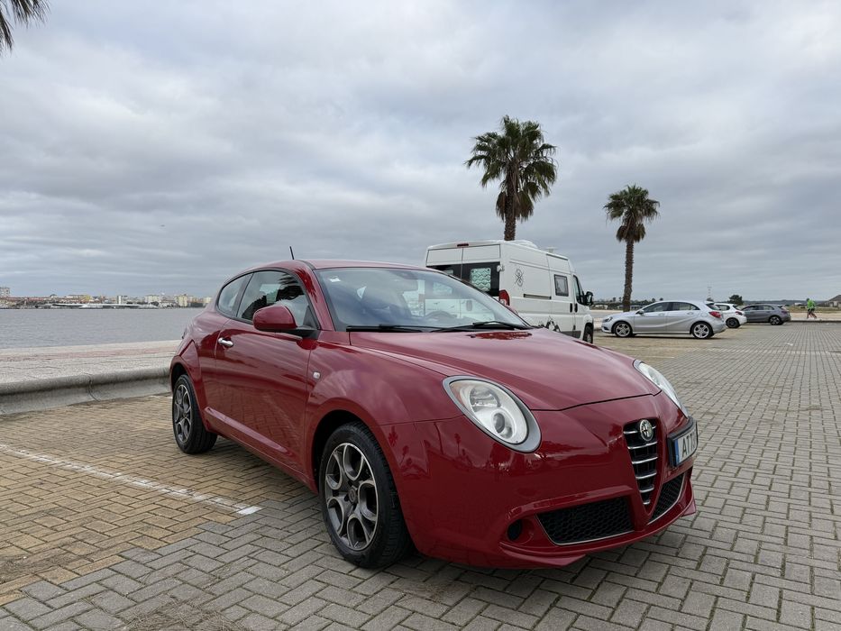 Alfa Romeo 1.3 Diesel com 208,000km 2011 aceito retoma
