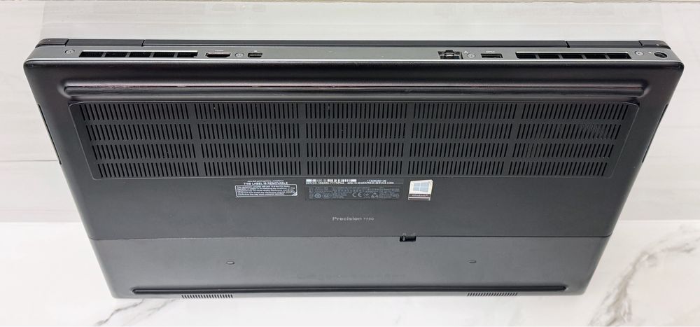 Dell Precision 7730 17.3" FHD IPS|i7-8750H|32GB|512SSD|P4200