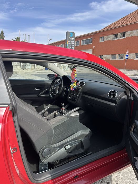 Sirocco 2.0 tdi.