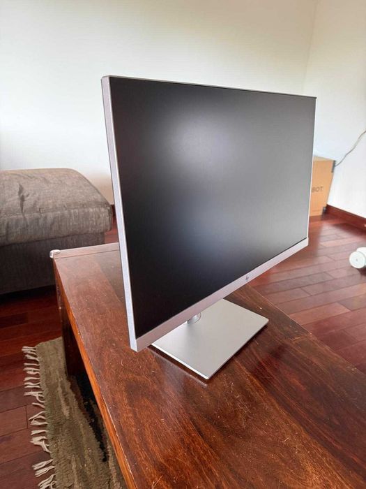 HP E243 24” IPS Full HD
