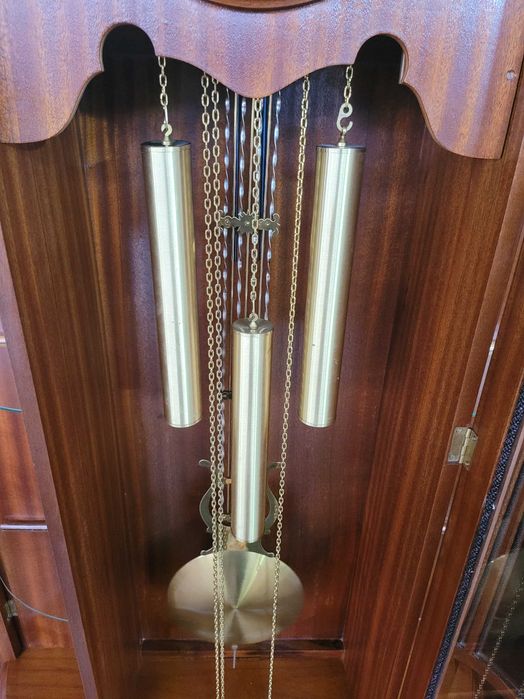 Encantador enorme relógio de pendulo - vendido com ga