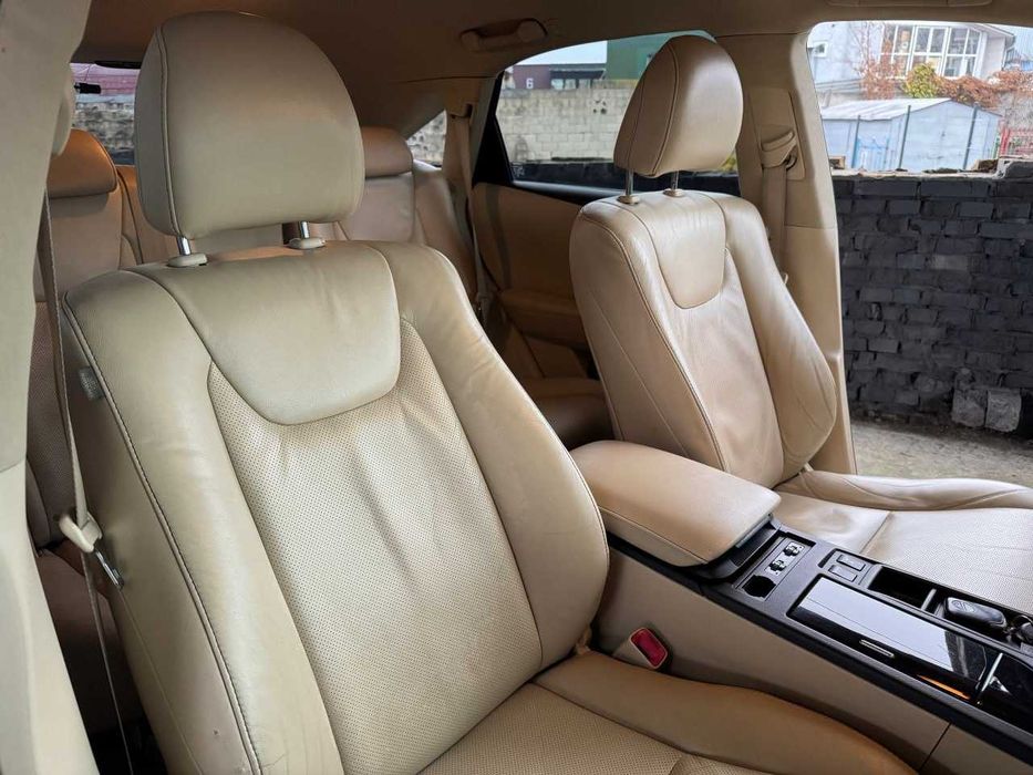 Продам  Lexus RX 2013. Можна в розстрочку, під викуп.