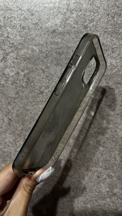 Чохол на iPhone 13