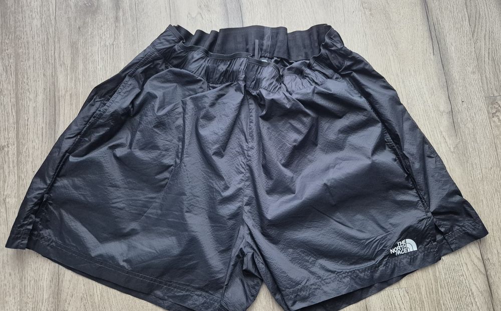 Spodenki damskie XL the norh face 

Czarne, z kieszeniami