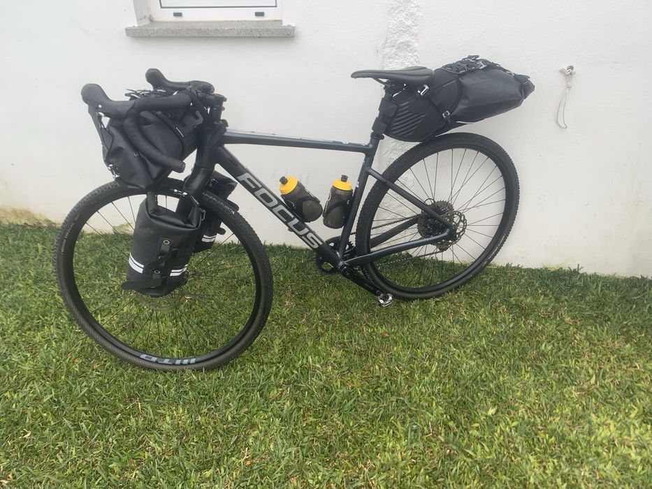 Bicicleta focus atlas gravel