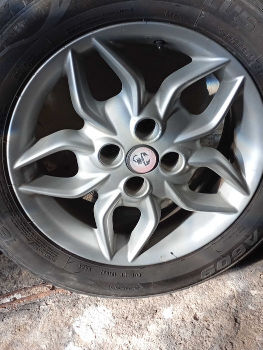 Gantes do carro, triângulo e o colete de meu carro