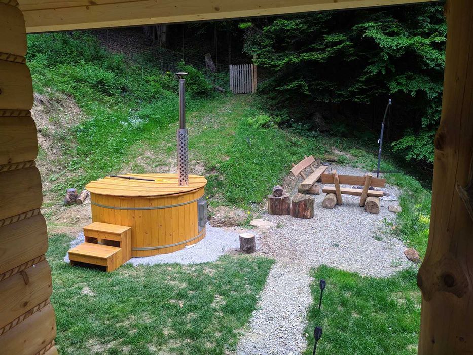 Domek w Bieszczadach z gorącą beczką  (maks. 6 osób)