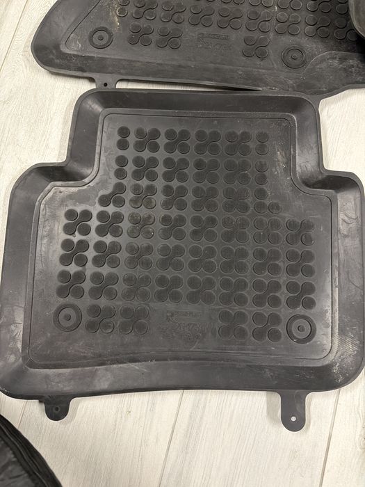 Dywaniki gumowe rezewplast C klasa w206