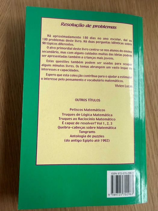 Um Problema por Dia — Vivien Lucas — 1.ª Edição 2003