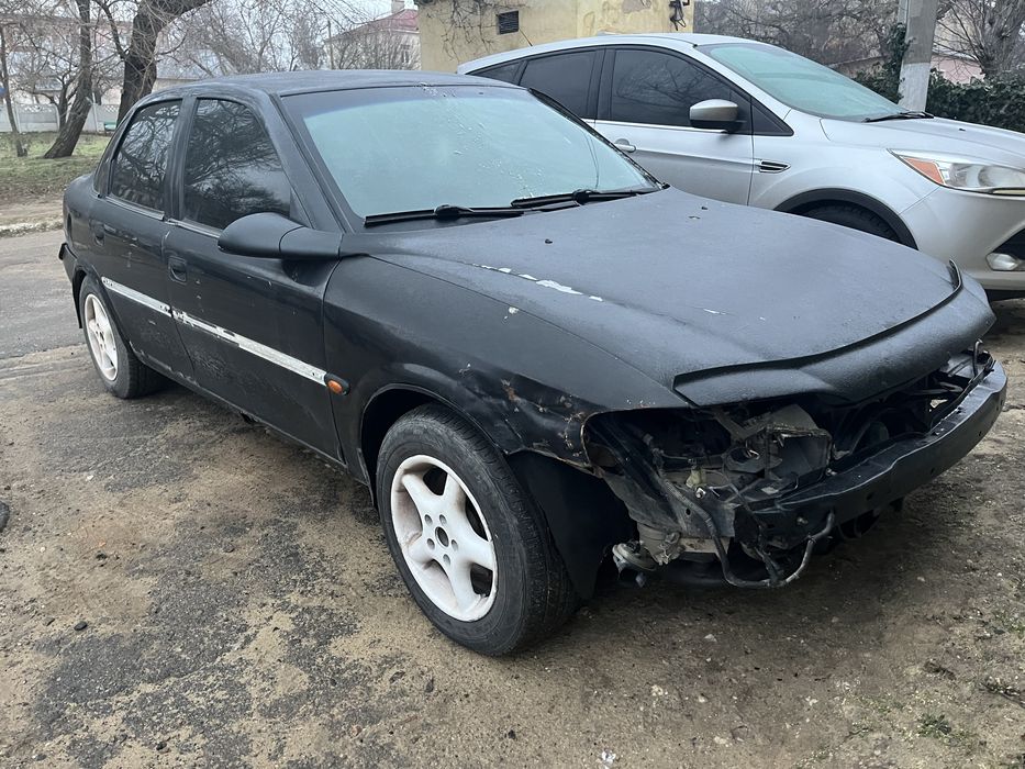 Розбір або цілою Вектра Б 1998 2.0 наз бензин автомат