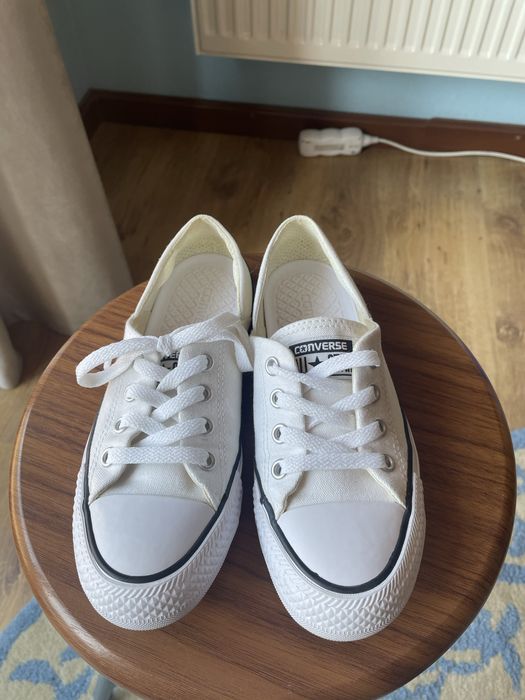 Białe Converse krótkie rozmiar 35