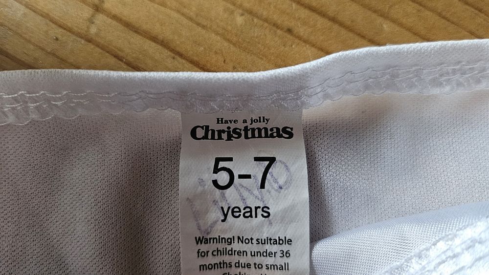 Продам святкові сукні на дівчинку 5-7р