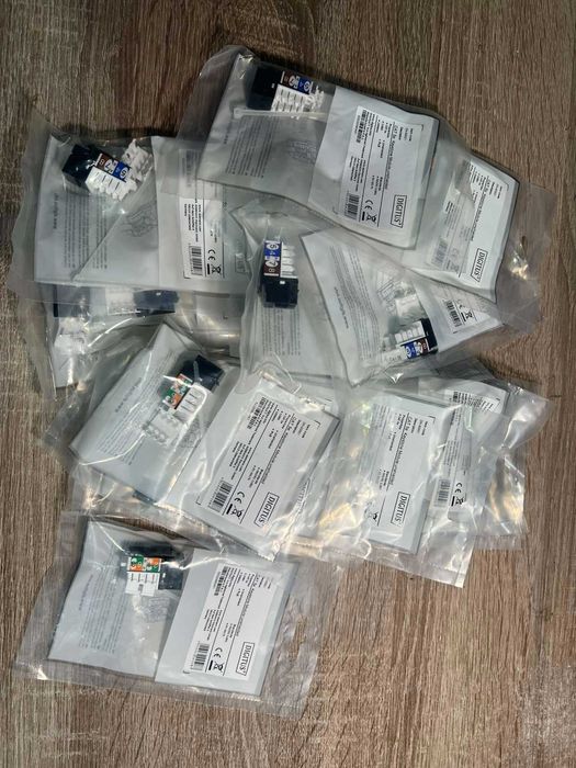 Модуль Keystone Digitus RJ45 UTP (DN-93501)
