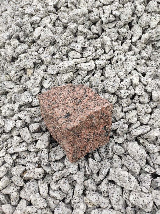 Kostka granitowa czerwona VANGA 8/11 cm, kamień do ogrodu
