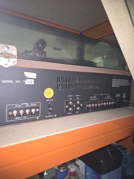 Aparelhagem com gira discos Tapson