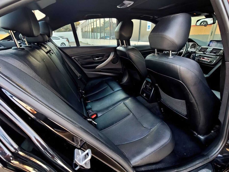 BMW 3 Series 328i      2015