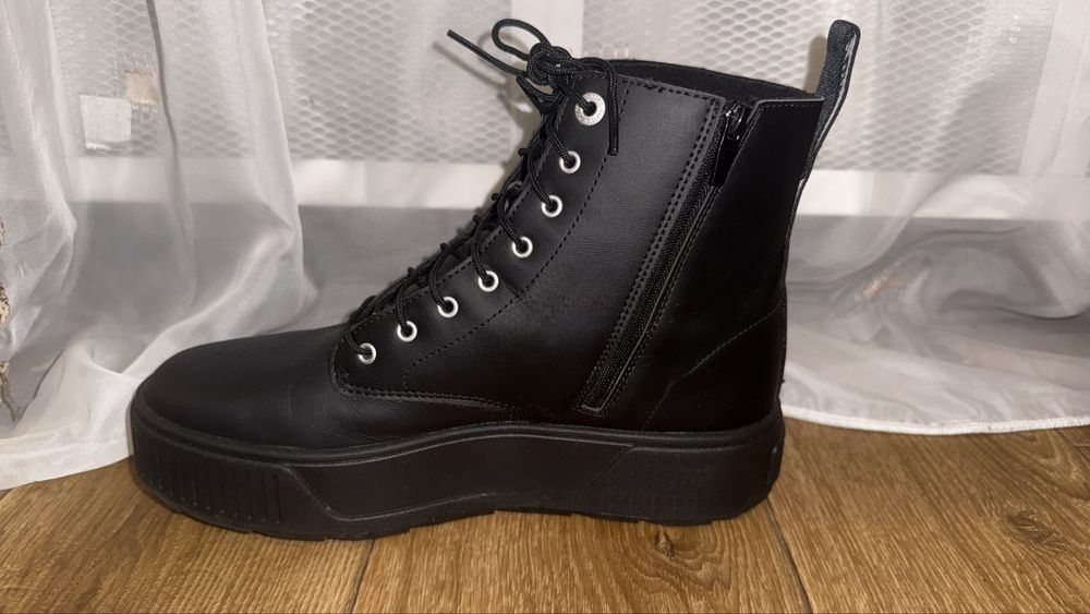 Продам чоботи Puma