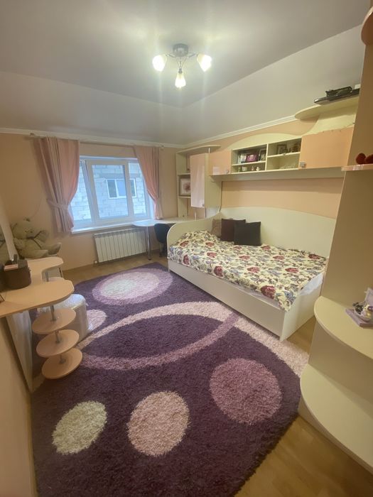 Меблі  для дівчини