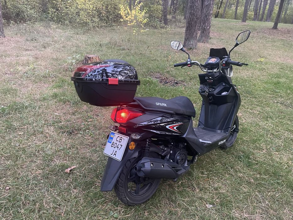 Продам скутер Spark sp150s-19bn