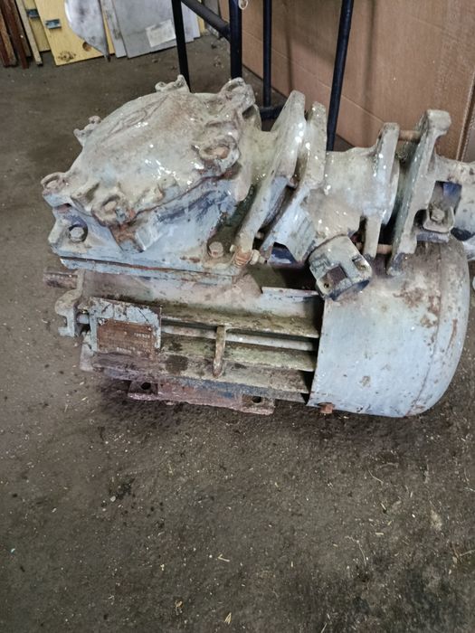 Електро Двигун 7.5 кв 2900 обертів