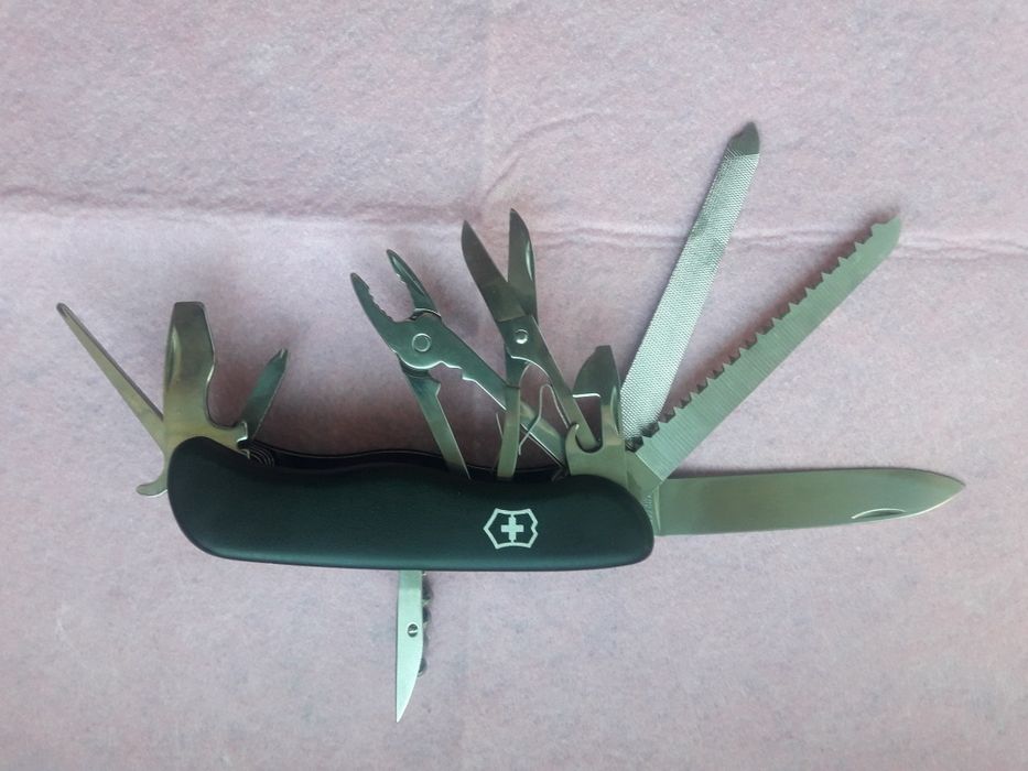 Многофункциональный нож