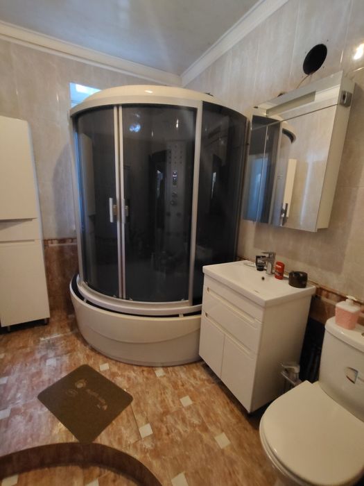 Продам дом 5комнат, жилая площадь 199м