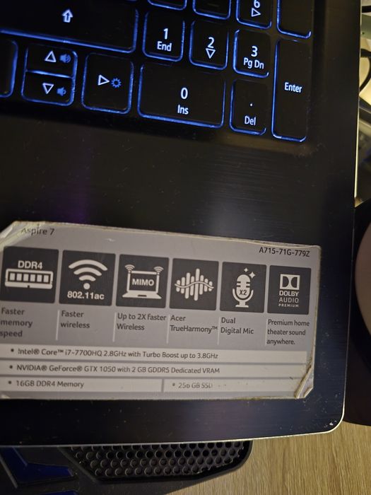 Portátil gaming acer