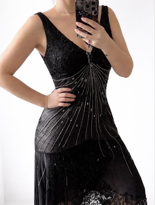 Vintage czarna sukienka wieczorowa z koralikami i koronką