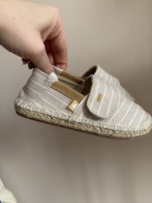 Продам дитячі мокасіни Mayoral ! 25 р