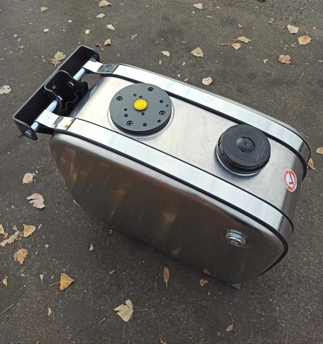 Гідробак бічний алюмінієвий 90 л 560X640X300 новий гидробак