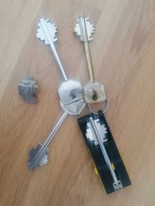 Segredos fechaduras Dierre