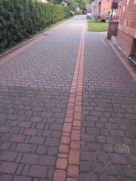 Mycie dachów elewacji kostki brukowej płotów