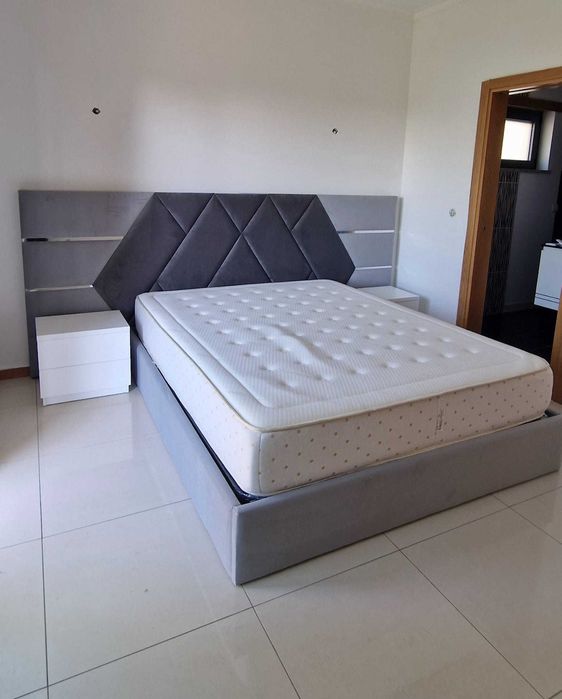 Camas de Casal Estofadas de Luxo 689€ Disp. em Várias Cores! 190x140m!