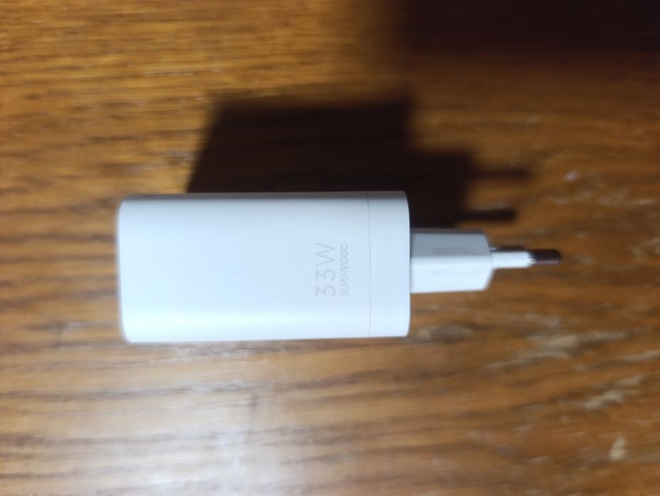 Realme Supervooc Original 150w . 67w . 45w . 33w . 20w . 18w . 10w