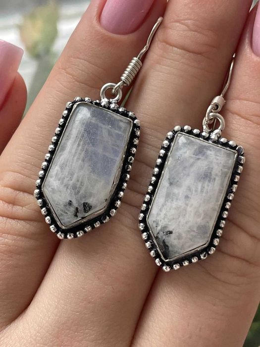 Серьги из лунного камня с серебряным покрытием 925 пробы