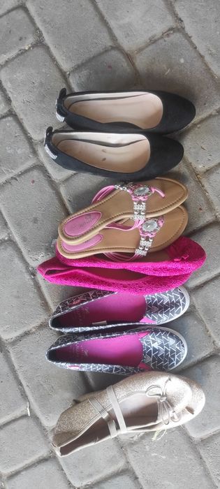 Жіноче взуття 5 пар