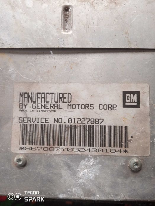 Опель Аскона блок управления двигателем.