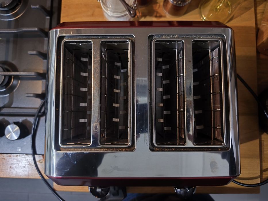 Torradeira Quatro Ranhuras