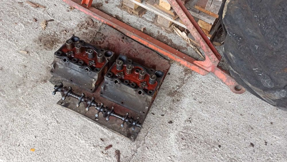 Głowica Silnika Liaz Skoda Ciągnik Ładowarka Ciężarówka Agregat Dźwig